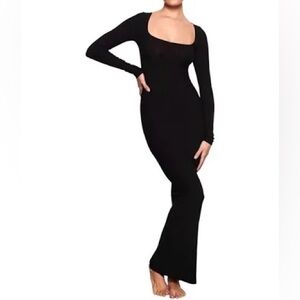 NEW SKIMS SOFT LOUNGE LONG SLEEVE DRESS | ONYX - ONYX / S